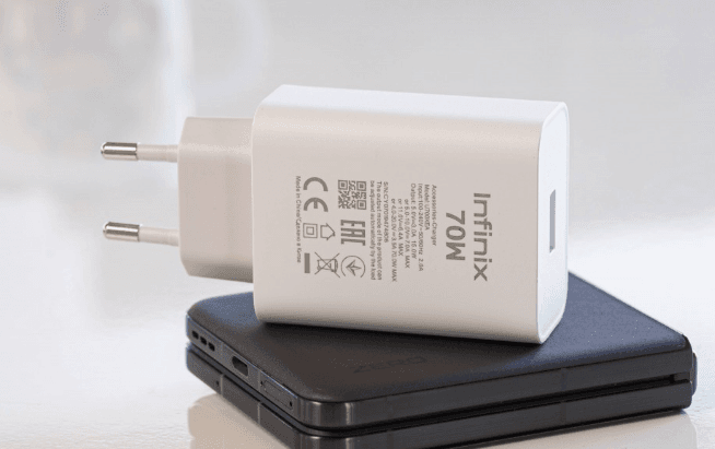 Infinix Zero Flip 5G 12GB/512GB | 50MP Triple Camera - Image 7
